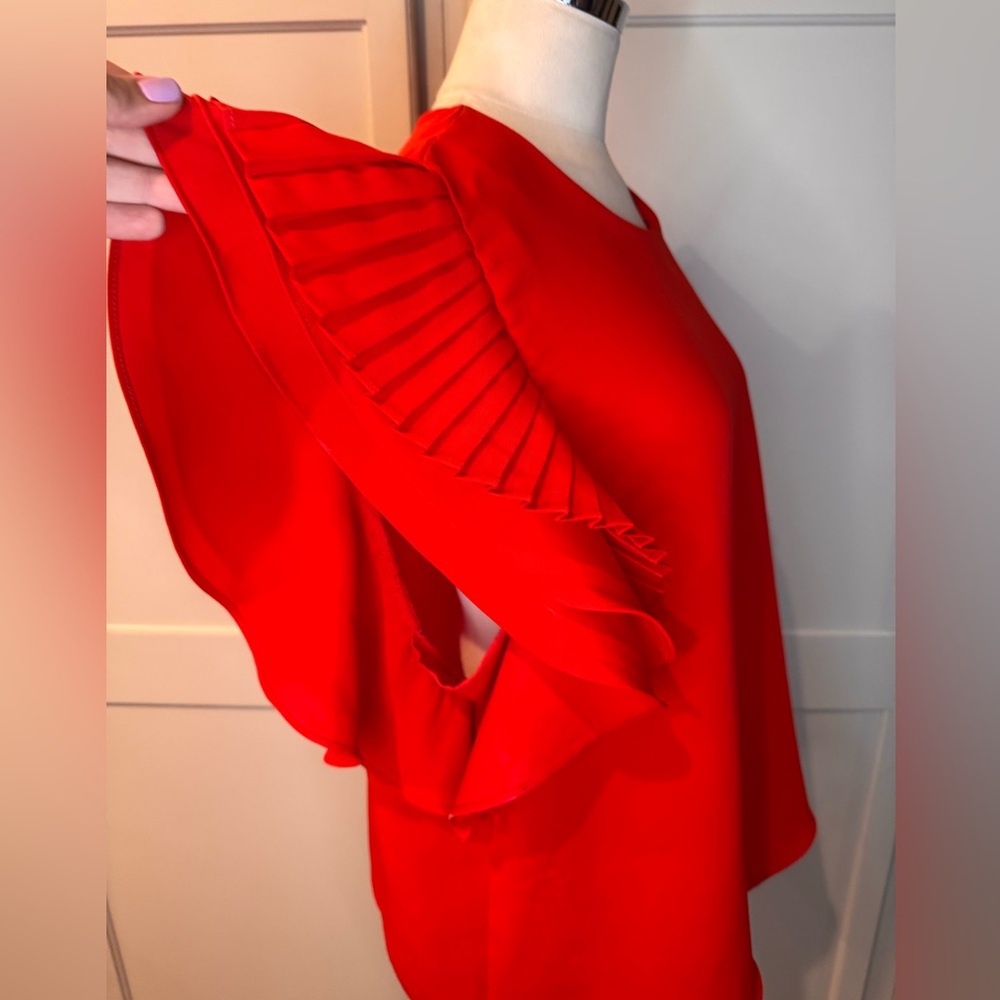 Vibrant Red Sleeveless Ruffled Blouse - Picture 2 of 5